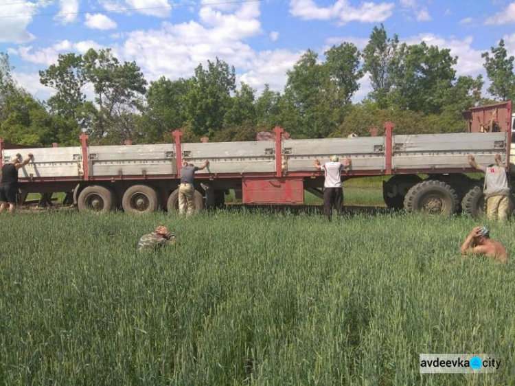 Донбасс: налет на железную дорогу не удался (ФОТО)