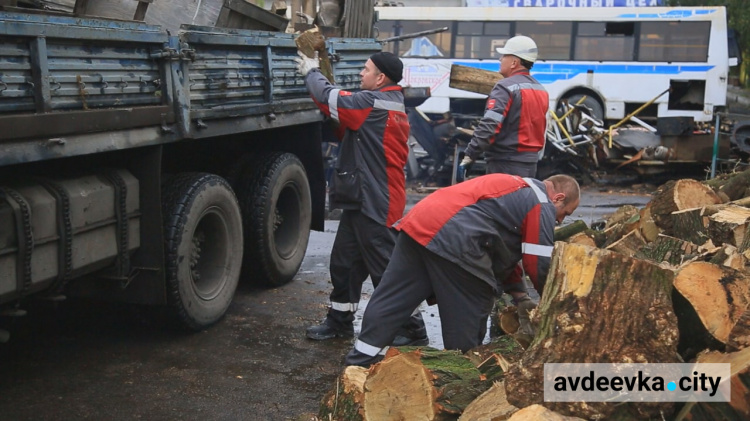 Співробітники АКХЗ готують підприємство до зими