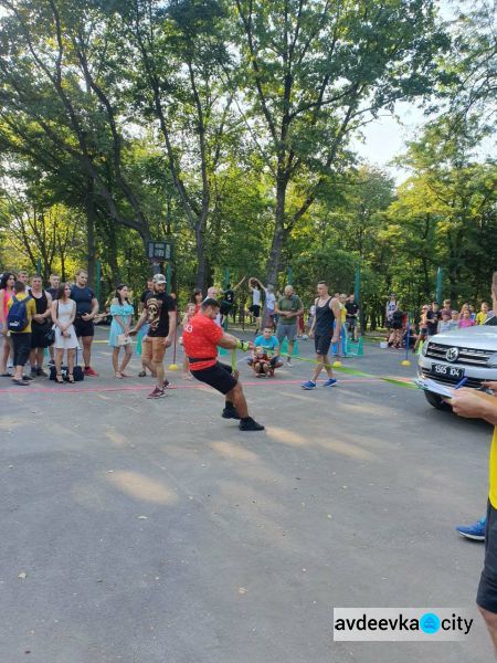 Авдеевские богатыри показали силу на региональных состязаниях (ФОТО)