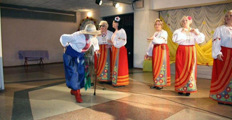 В Авдеевке вновь заработал «Веселый каблучок» (ФОТО)