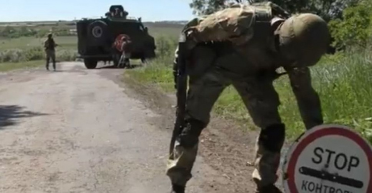 Зону ООС охватили мобильные блокпосты: опубликовано видео