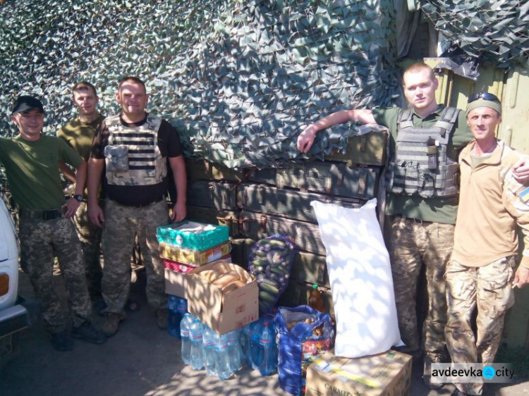 Авдеевские «симики» доставили военным помощь, а детей – домой (ФОТО)