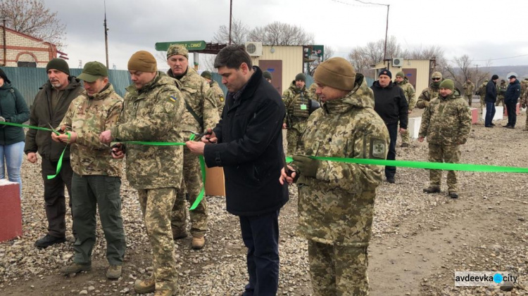 Донбасское открытие, которого не было: что происходит с КПВВ «Золотое» (ФОТО + ВИДЕО)