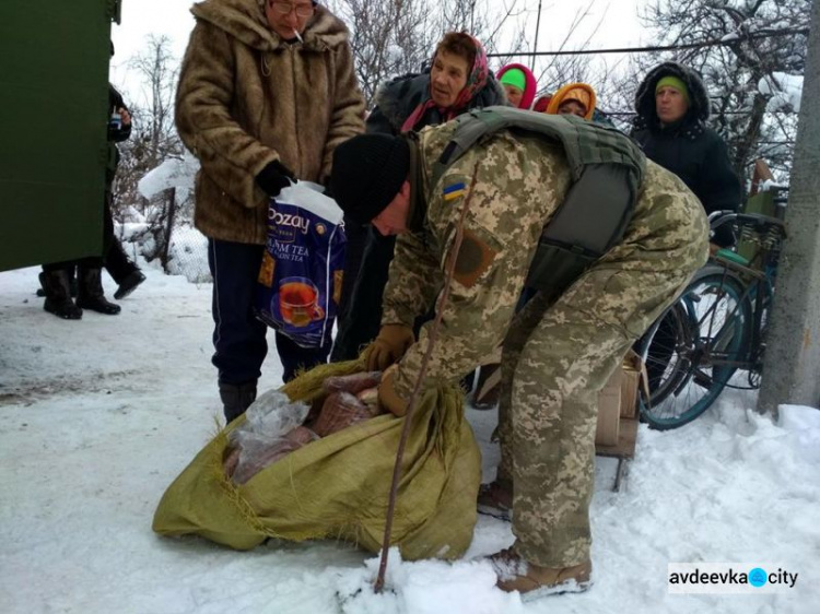 "Симики" доставили гуманитарку  в два недавно освобожденных села  на Донетчине (ФОТО)