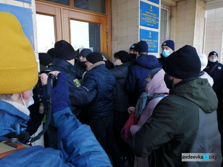 В Краматорске и Славянске прошли митинги против коммунальных тарифов