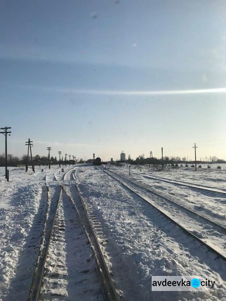 Железнодорожники Донбасса дают бой непогоде (ФОТО)