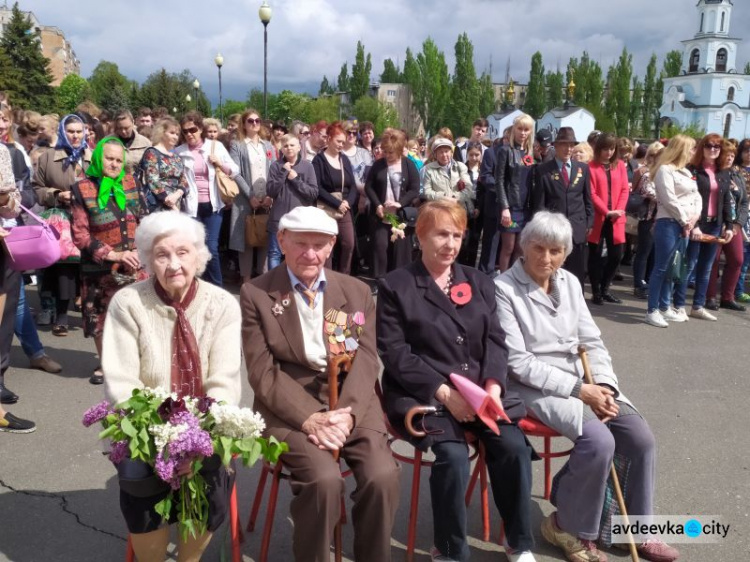 В Авдеевке прошли памятные мероприятия ко  Дню Победы (ФОТОРЕПОРТАЖ)