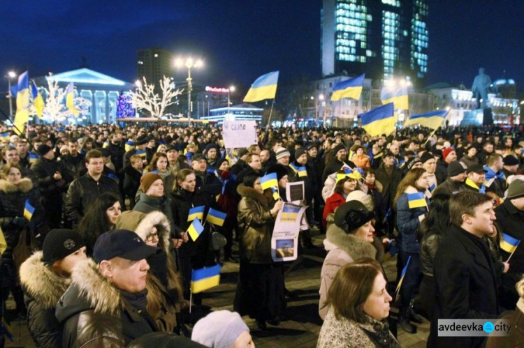 Фотокнигу о российско-украинской войне Сергея Ваганова презентовали жителям Донетчины