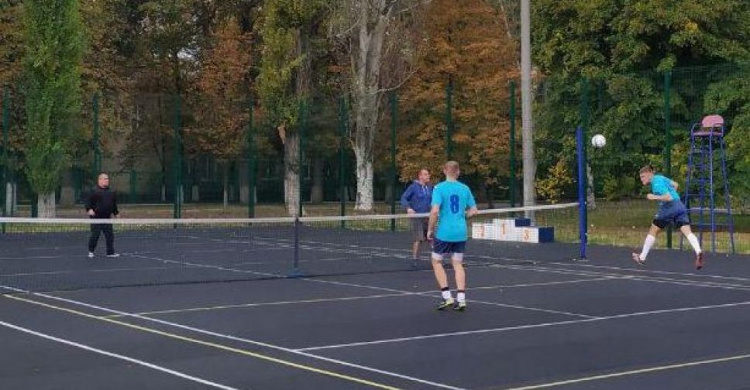 В Авдеевке состоялся турнир по футболтеннису: фоторепортаж