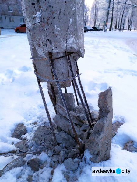 В Авдеевке демонтировали опасную для жизни горожан электроопору