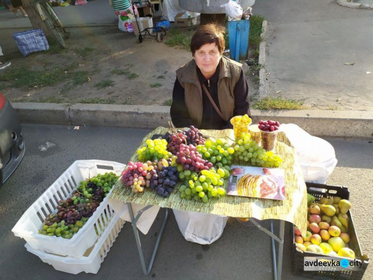 Празднуем День города: как Авдеевка дарами осени закупалась. ФОТОФАКТ