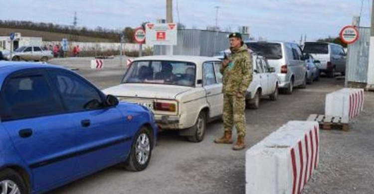 Сводка с КПВВ на линии разграничения: средние очереди и задержанные датчики