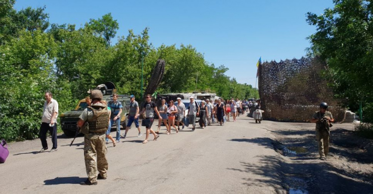 На КПВВ Донетчины снизился пассажиро-транспортный поток, - Госпогранслужба