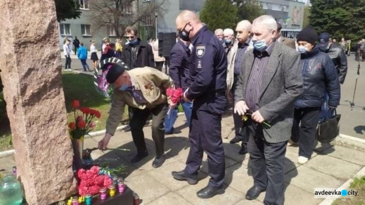 В Авдіївці відбувся урочистий мітинг, присвячений 35-тим роковинам Чорнобильської трагедії