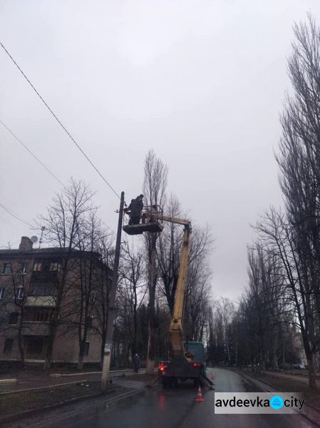 В Авдеевке проведен ряд работ по очистке города от мусора (ФОТОФАКТ)