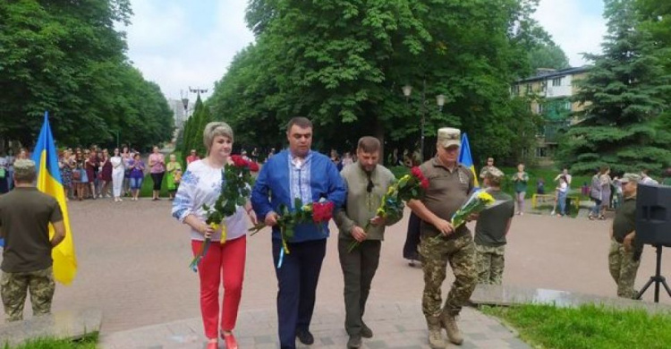 Авдіївці відзначають День Конституції України