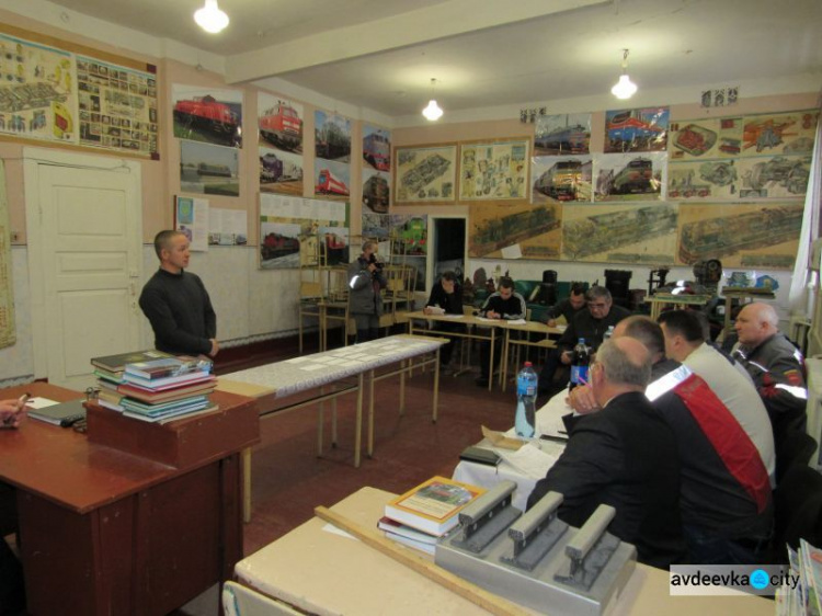 В Авдеевке крепнет сотрудничество АКХЗ и ПТУ