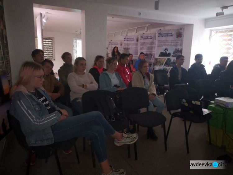 В Авдіївці презентували фільм про співрпацю між польскими партизанами та українськими повстанцями (ФОТО)