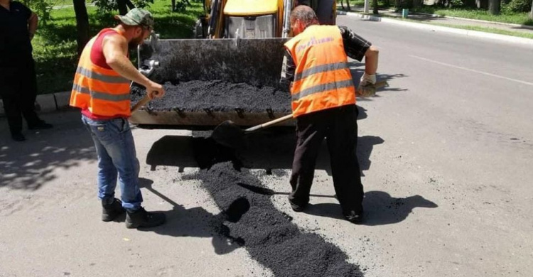 В Авдіївці стартував ремонт автодоріг