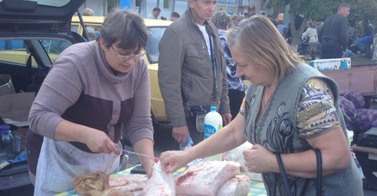 В Авдеевке прошла осенняя ярмарка: фоторепортаж (ДОБАВЛЕНО ВИДЕО)