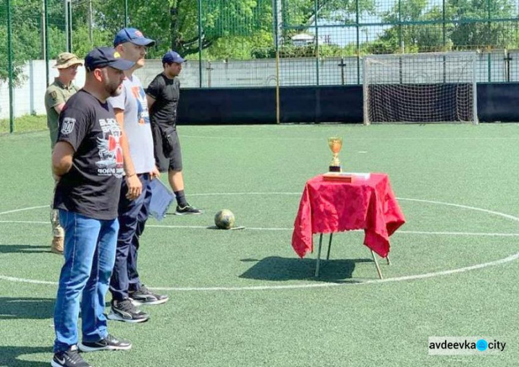 В Авдіївці за перемогу на футбольному полі змагалися військові