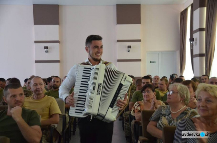 В Авдеевке состоялся концерт молодых и талантливых артистов (ФОТОФАКТ)