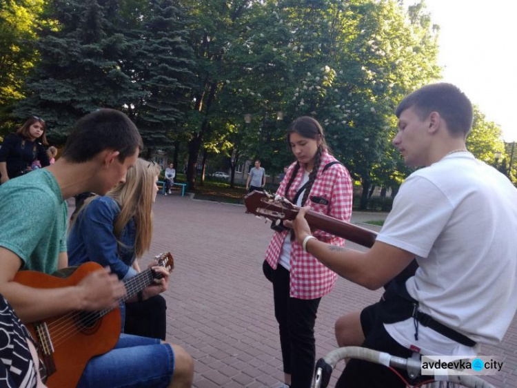  В Авдеевке состоялся концерт под открытым небом (ФОТО+ВИДЕО)