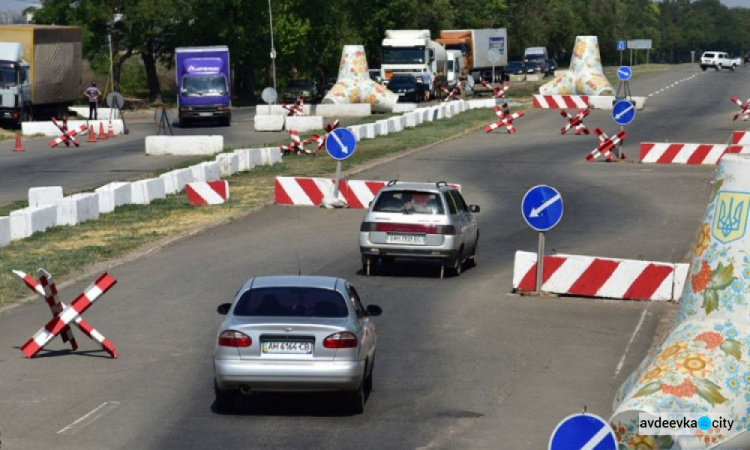 Стопконтроли в Донецкой области пресекли около ста попыток вывоза оружия и боеприпасов