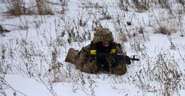 Боевики совершили 10 обстрелов позиций ВСУ за сутки: у сил АТО есть потери