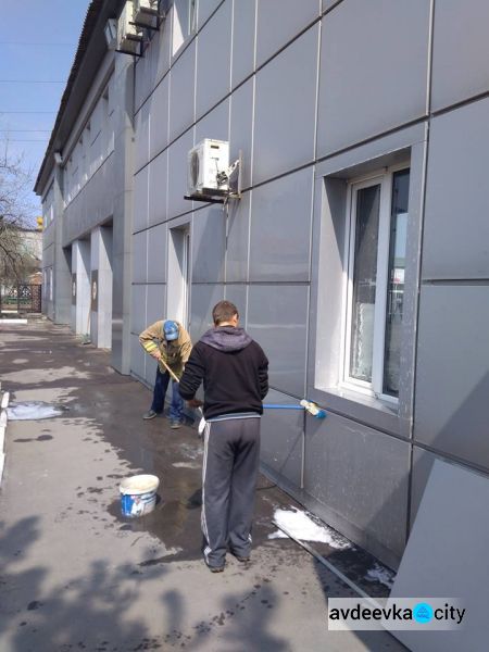 В Авдеевке спасатели занимались благоустройством (ФОТО)