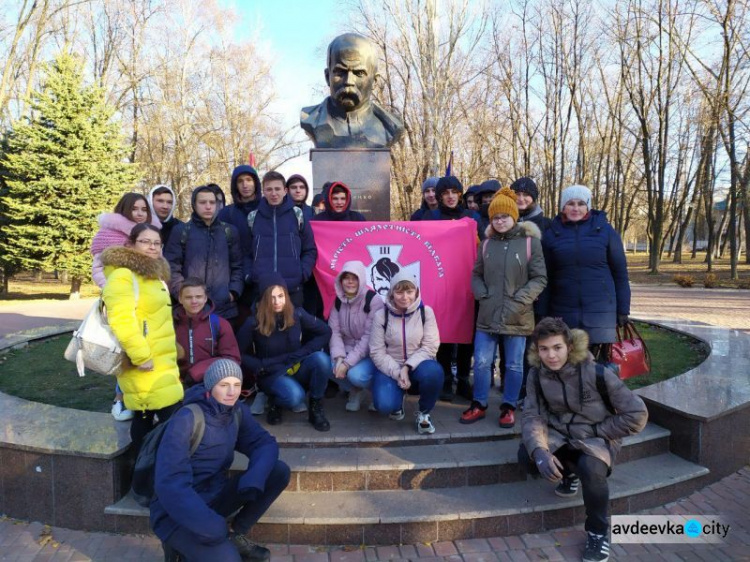 Авдіївка долучилася до відзначення Дня Гідності та Свободи (ФОТО)