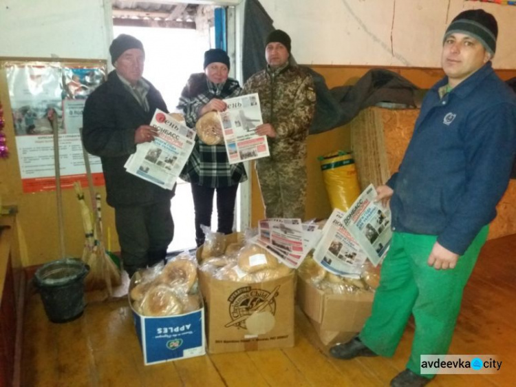 Рисунки, продукты, воду и подарки развозили в течение недели авдеевские «симики» (ФОТО)