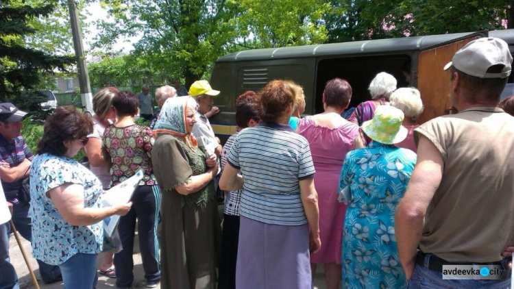 Cimic Avdeevka порадовали воинов и бабушку Соню