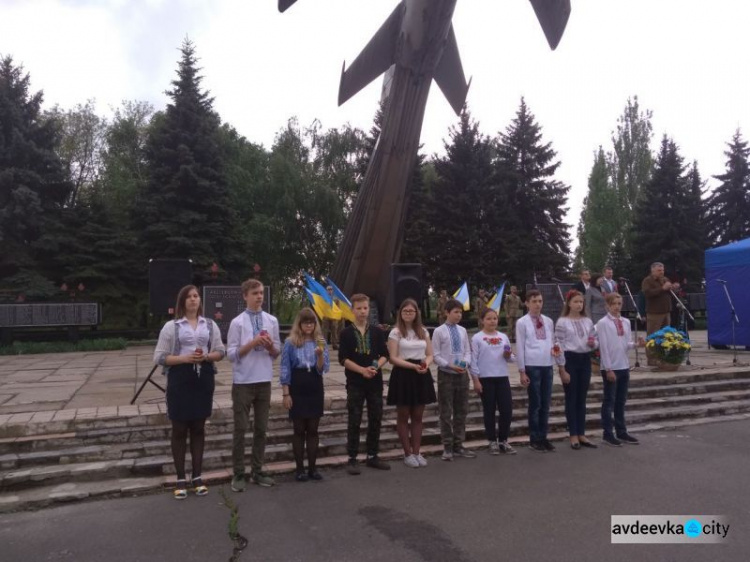 В Авдеевке прошли памятные мероприятия ко  Дню Победы (ФОТОРЕПОРТАЖ)